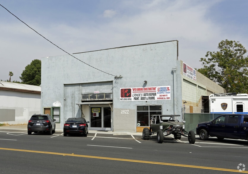 Primary Photo Of 2822 N Main St, Riverside Warehouse For Sale