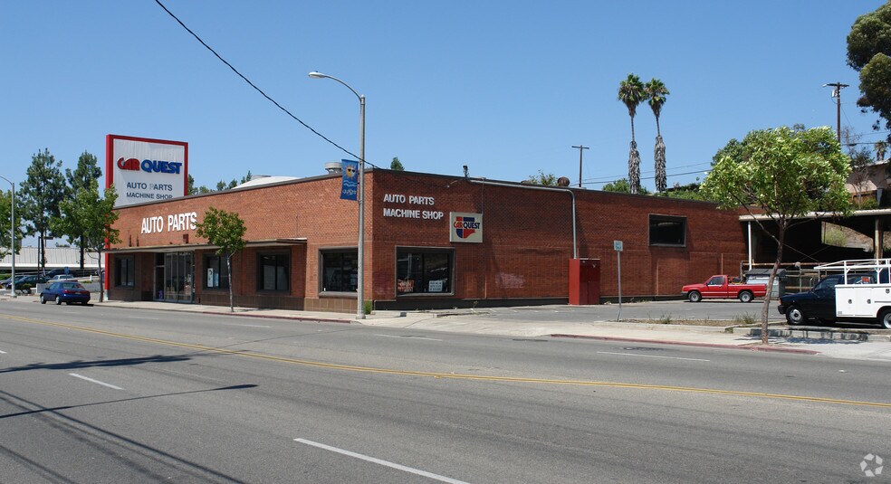 More Photos Of 420 S Santa Fe Ave, Vista Freestanding For Sale