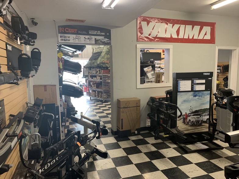 More Photos Of 1514-1516 University Ave, Berkeley Storefront For Sale