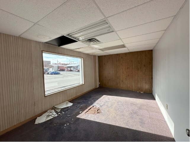 More Photos Of 211 E Harrison St, Kirksville Industrial For Sale