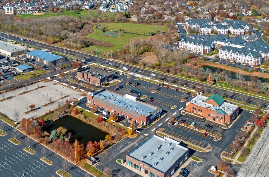 More Photos Of 572 Weston Ridge Dr, Naperville Freestanding For Lease