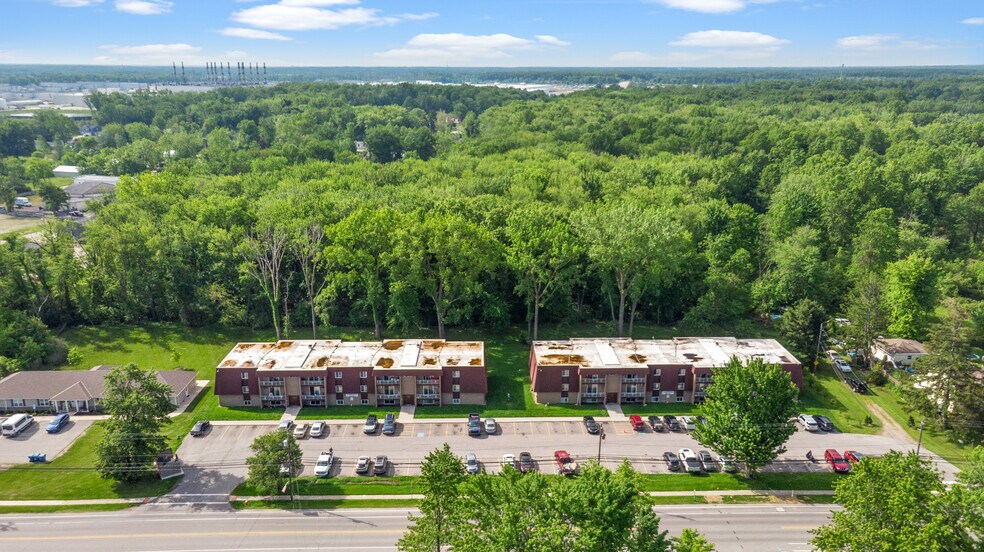 More Photos Of 5216 E Lake Rd, Sheffield Lake Apartments For Sale