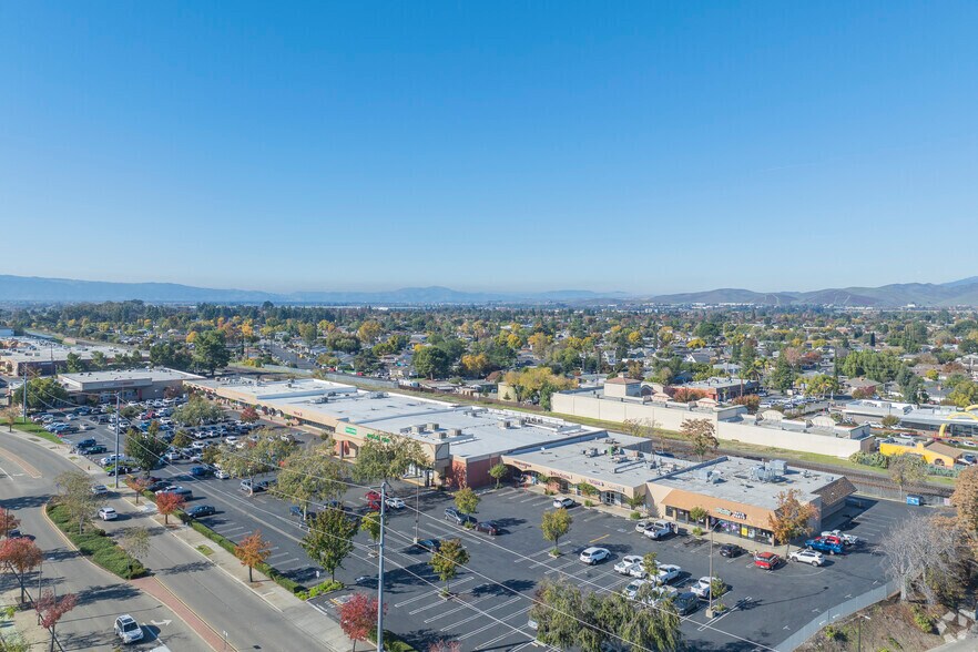 More Photos Of 1318-1588 Railroad Ave, Livermore Unknown For Lease