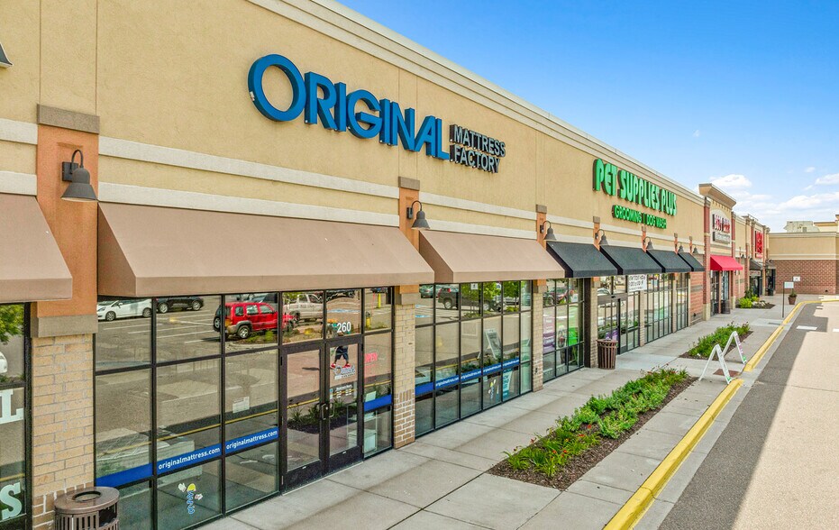 More Photos Of 244-250 57th Ave NE, Fridley Unknown For Lease