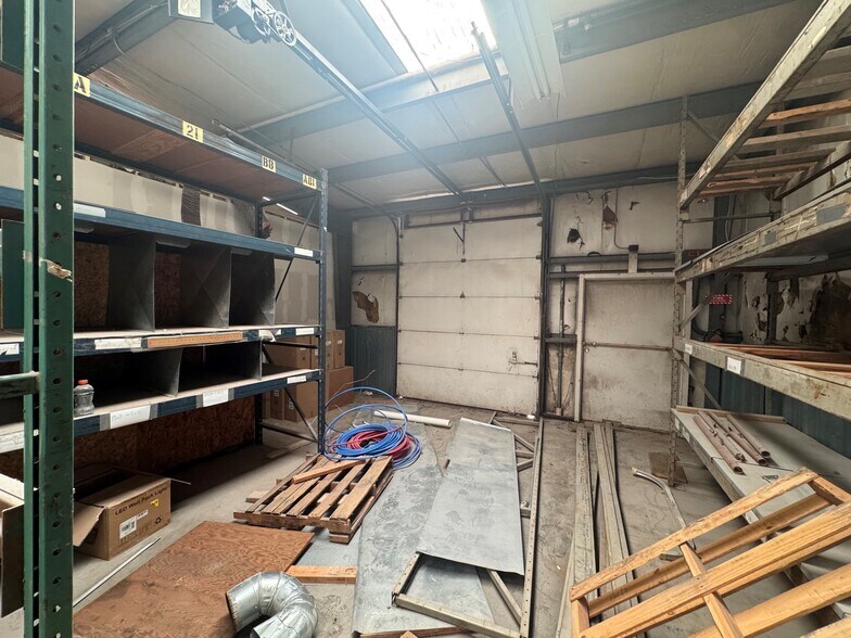 More Photos Of 17230-17232 Bel-Ray Pl, Belton Warehouse For Sale
