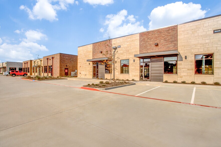 More Photos Of 113 E State Highway 121, Coppell Office For Sale