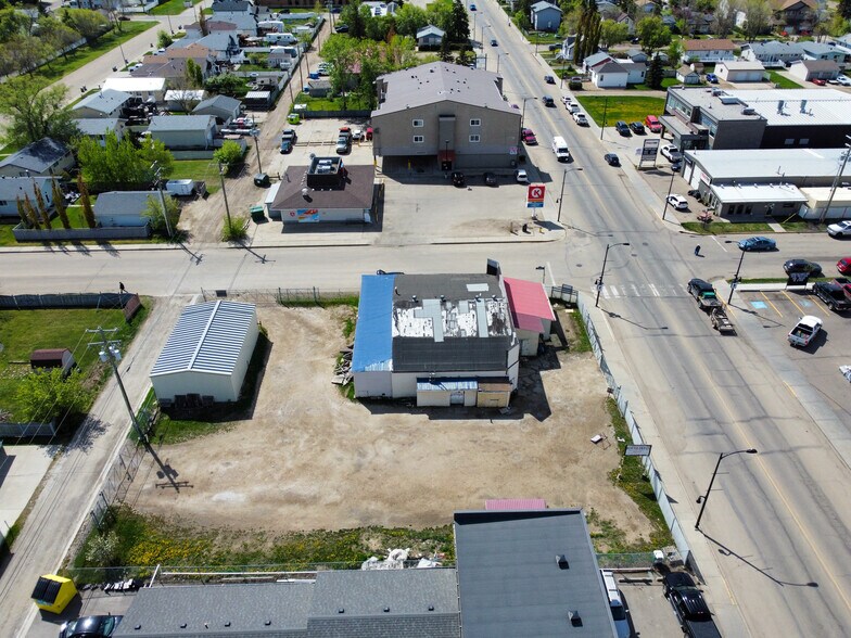 More Photos Of 9903 100 St, Morinville Recycling Center For Sale