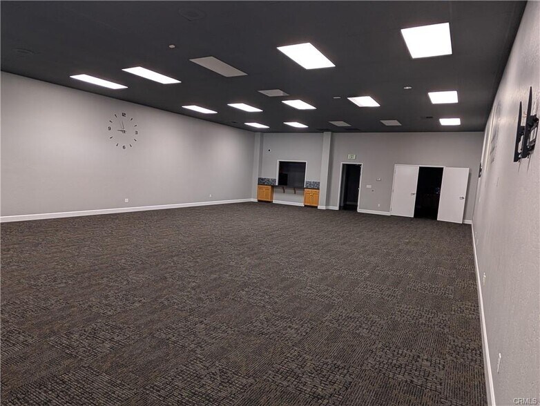 More Photos Of 635 W Main St, Merced Office For Sale