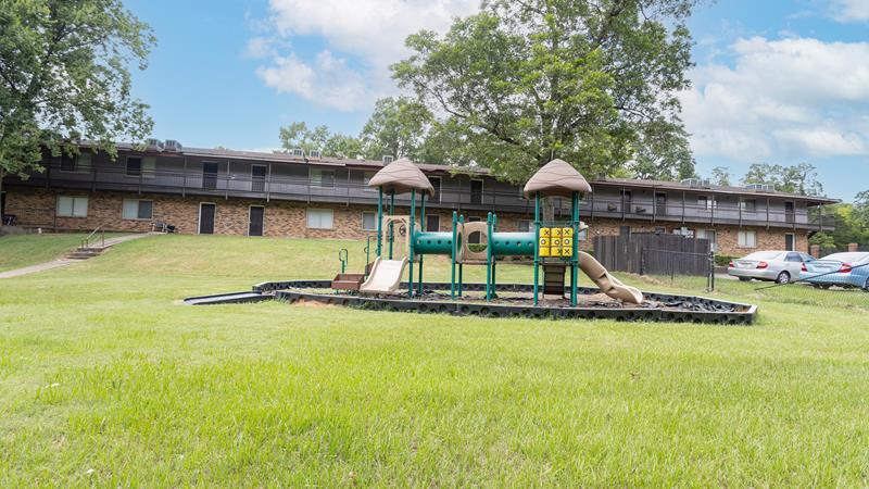 More Photos Of 335 W Jeff Davis Ave, Montgomery Apartments For Sale