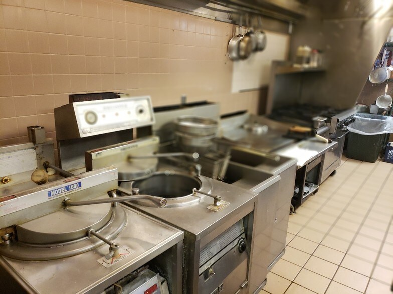 More Photos Of 10980 Dunnigan Rd, Emmett Restaurant For Sale