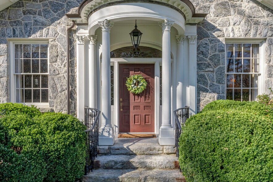 Primary Photo Of 60 Woodside Dr, Brevard Hospitality For Sale