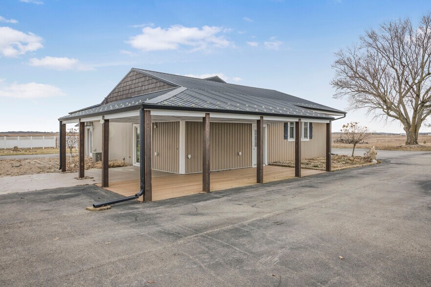 More Photos Of 90917 240th St, Austin Light Distribution For Sale