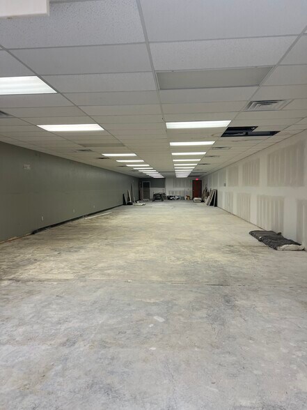 More Photos Of 113 N Main St, Broken Arrow Storefront Retail Office For Lease