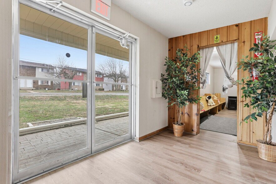 More Photos Of 768 S Broad St, Lancaster Religious Facility For Sale