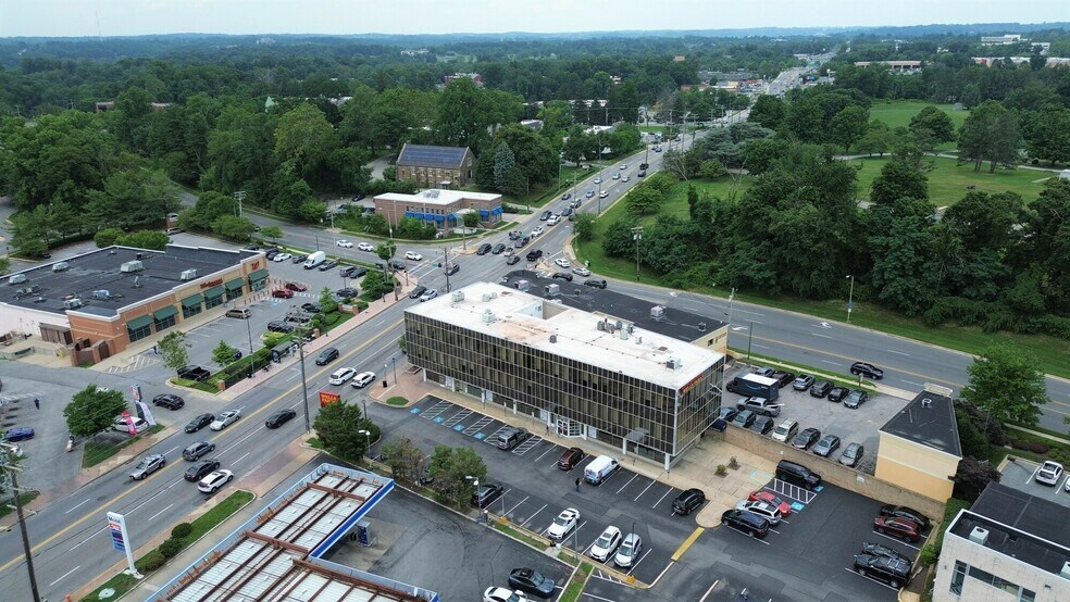 More Photos Of 1515 Reisterstown Rd, Pikesville Office For Lease