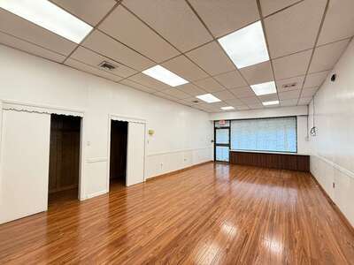 More Photos Of 6938 Myrtle Ave, Glendale General Retail For Lease