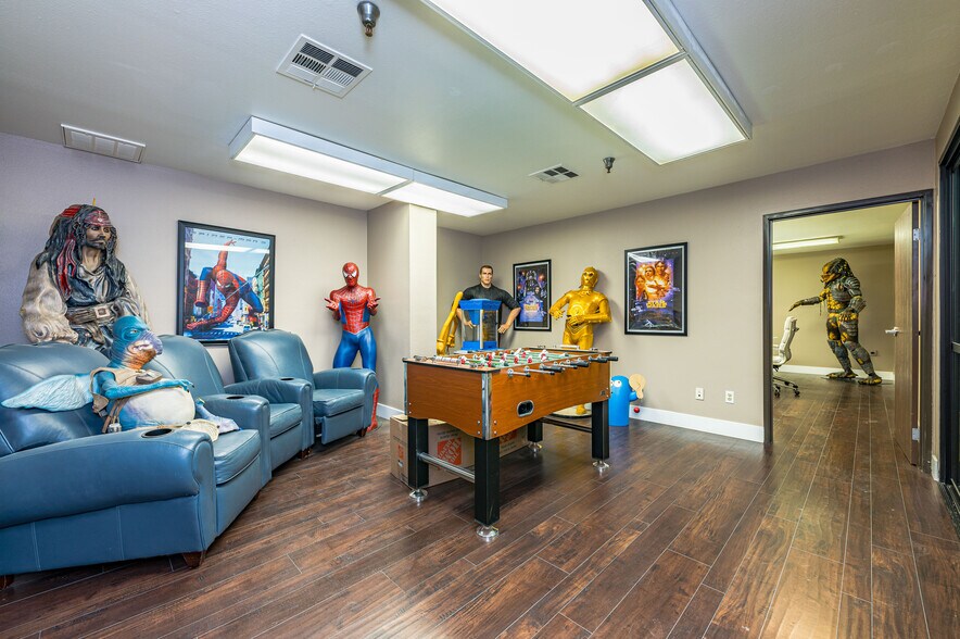 More Photos Of 22850 Perry St, Perris Manufacturing For Sale