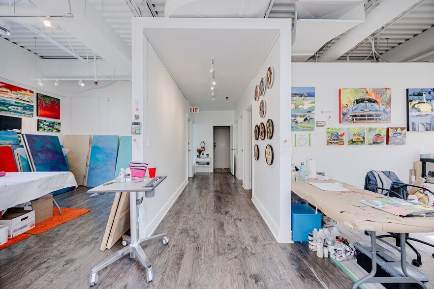 More Photos Of 89 Research Rd, Toronto Warehouse For Sale