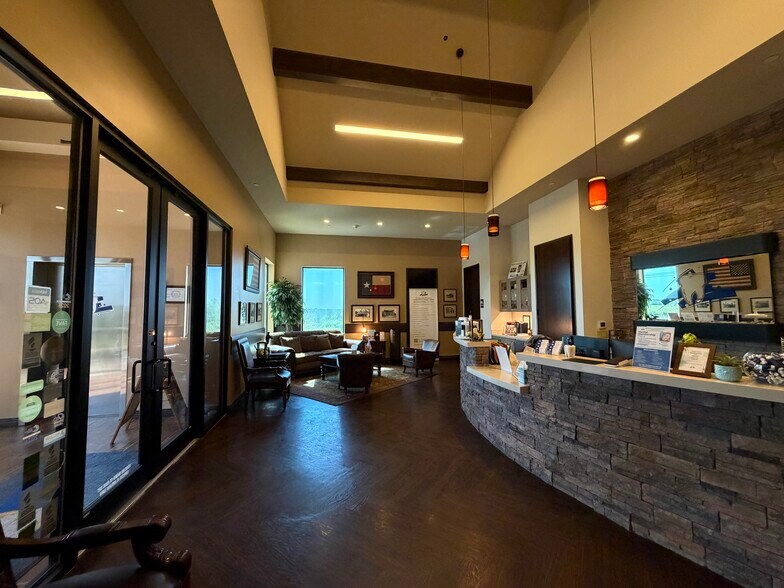 More Photos Of 951 Lonestar Pky, Montgomery Office For Lease