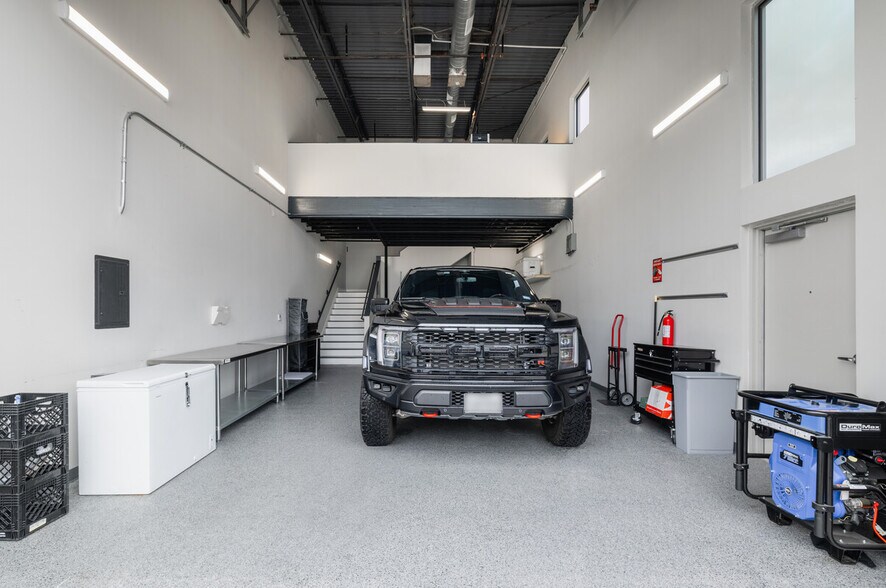 More Photos Of 1435 FM 1463 Rd, Katy Showroom For Sale