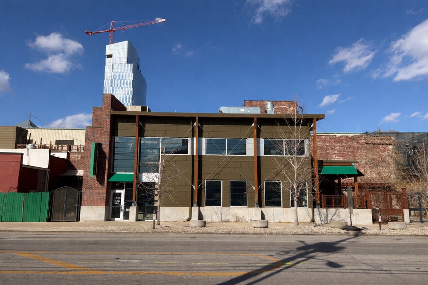 Primary Photo Of 42 W South St, Indianapolis Restaurant For Sale