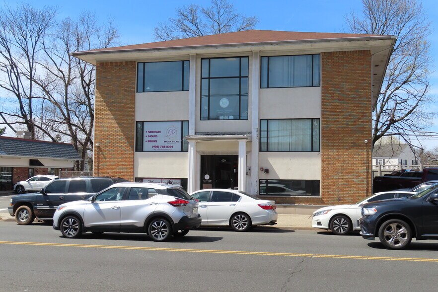 More Photos Of 420 Chestnut St, Union Township Medical For Lease