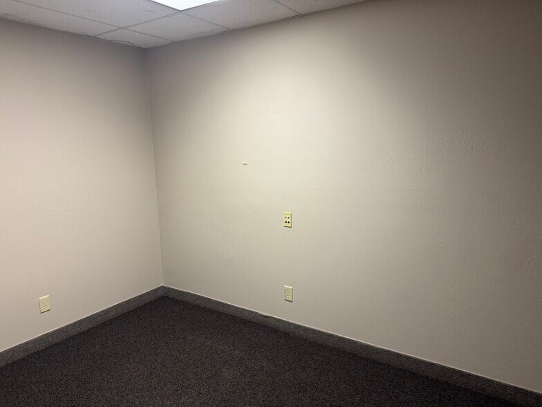More Photos Of 1750 Manzanita Dr, Elko Office Residential For Sale
