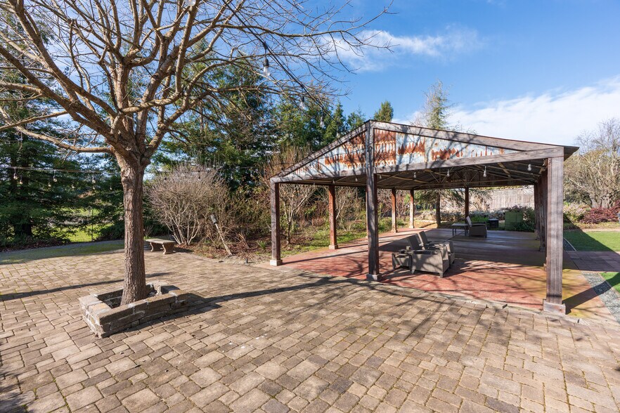 More Photos Of 5186 Gravenstein Hwy S, Sebastopol Restaurant For Sale