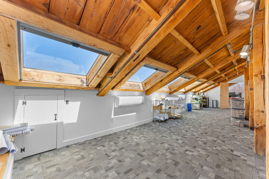 More Photos Of 40R Merrimac St, Newburyport Loft Creative Space For Lease