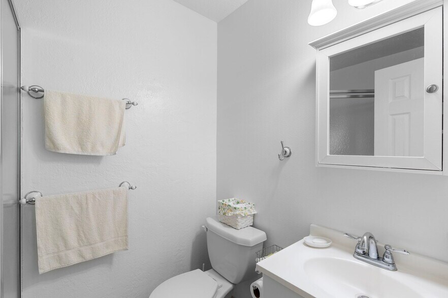 More Photos Of 4630 US Highway 17, De Leon Springs Restaurant For Sale