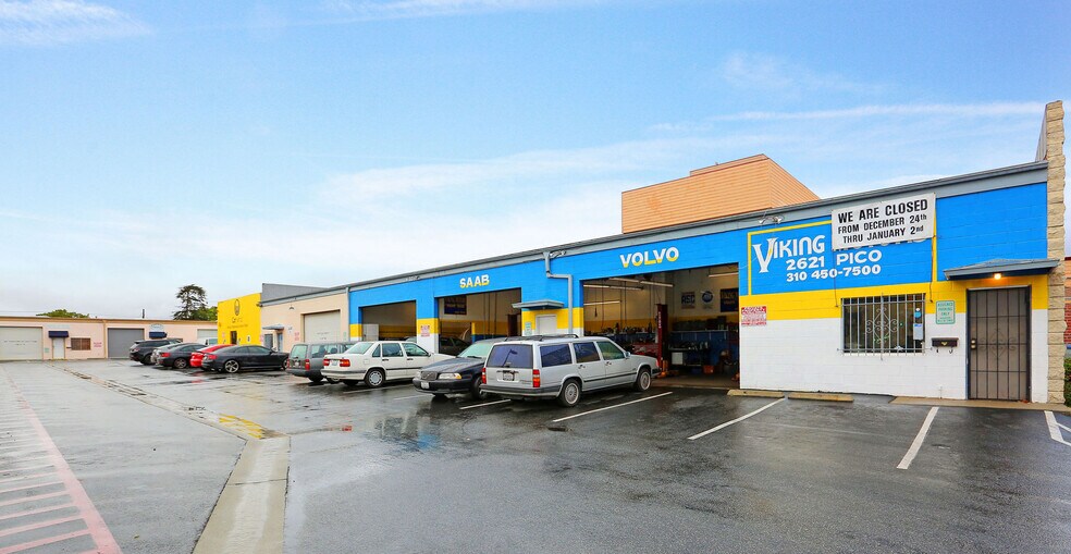 More Photos Of 2621 Pico Blvd, Santa Monica Storefront Retail Office For Lease