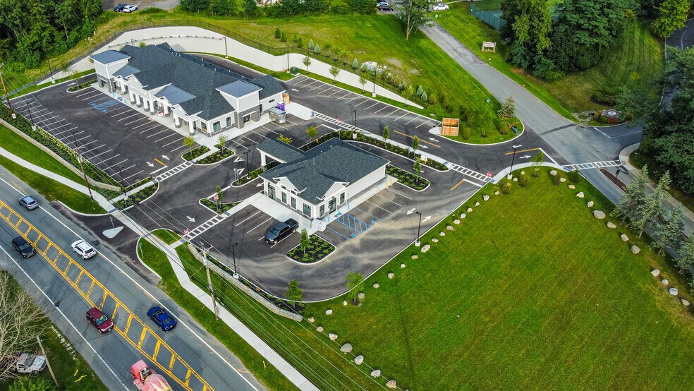 More Photos Of 5440-5442 US 9W, Newburgh Storefront For Lease