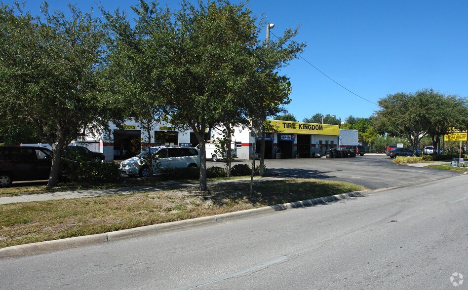 More Photos Of 5344 16th St N, Saint Petersburg General Retail For Sale