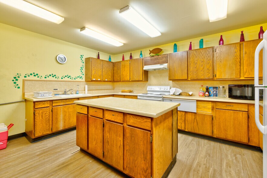 More Photos Of 4515 S 14th St, Abilene Religious Facility For Sale