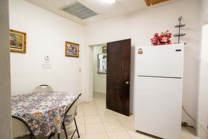 More Photos Of 4015 N Highway 1, Cocoa Office For Lease