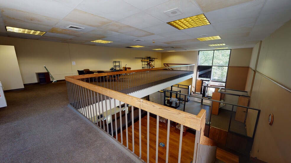 More Photos Of 5845 Youngstown Warren Rd, Niles Bank For Lease