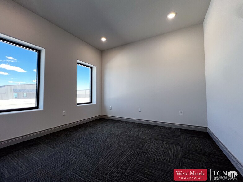 More Photos Of 8921 County Road 6820 rd, Lubbock Warehouse For Lease