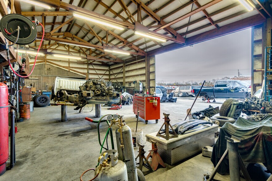 More Photos Of 17308 Highway 99E, Hubbard Auto Salvage Facility For Sale