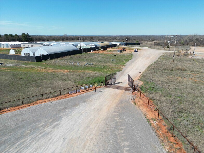 More Photos Of 2836 County Street 2990, Alex Industrial For Lease