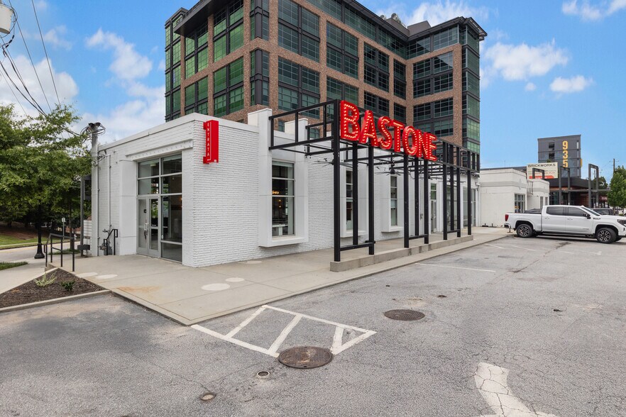 More Photos Of 887-891 Howell Mill Rd NW, Atlanta Restaurant For Lease