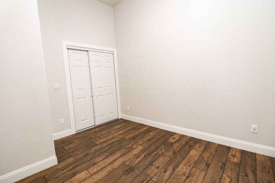 More Photos Of 875 Wood St, Oakland Apartments For Sale