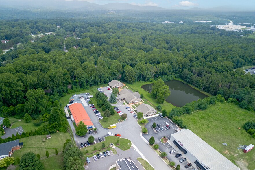 More Photos Of 1071 Woodberry Square Pl, Lynchburg Office For Sale