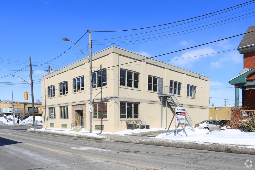 Primary Photo Of 240 Duke St W, Kitchener Office For Lease