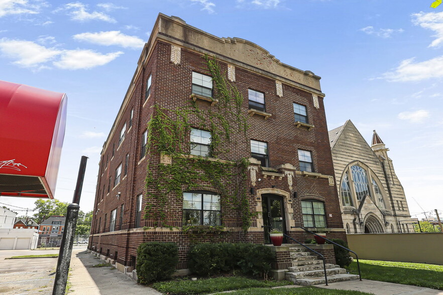 More Photos Of 595 E Broad St, Columbus Apartments For Sale
