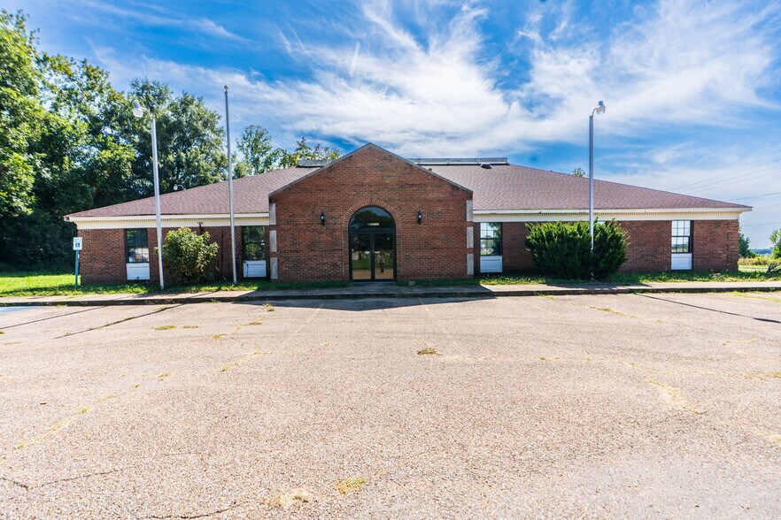 More Photos Of 819 Newman Dr, Helena Office For Sale