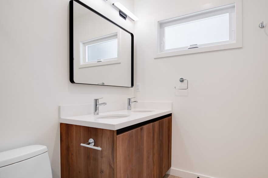 More Photos Of 4121 Monroe St, Los Angeles Apartments For Sale