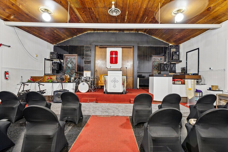 More Photos Of 3428 Littlejohn Ave, Fort Worth Religious Facility For Sale