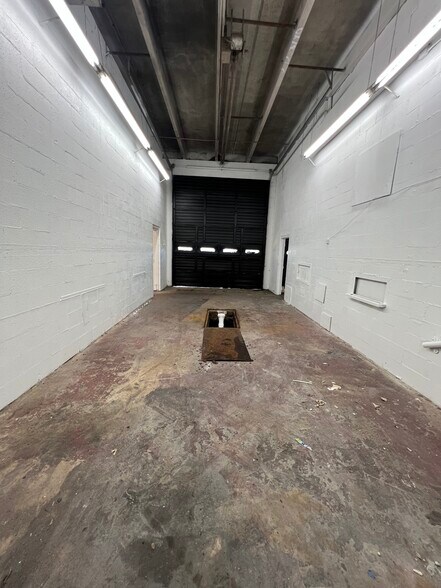 More Photos Of 2810 W Reno Ave, Oklahoma City Service For Lease