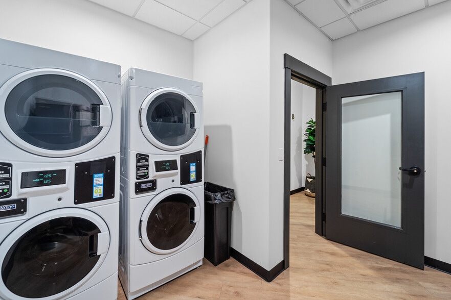 More Photos Of 61 W 3200 N, Lehi General Retail For Sale