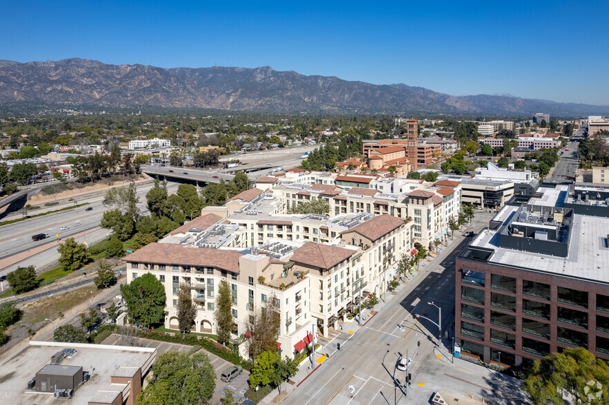 More Photos Of 75 W Walnut St, Pasadena Apartments For Lease